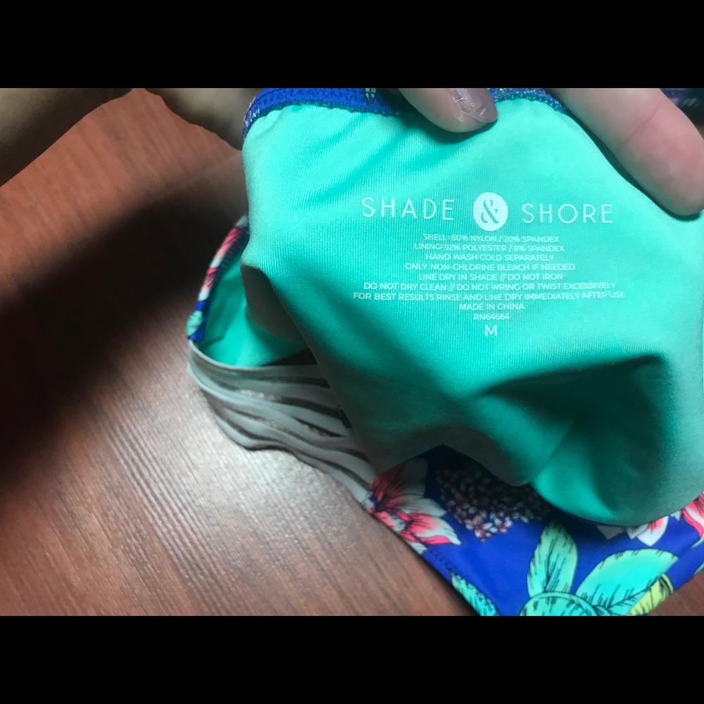 Bikini Set - Picture 6 of 7